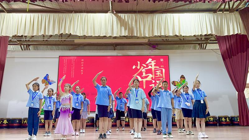 我校学生表演 (4)